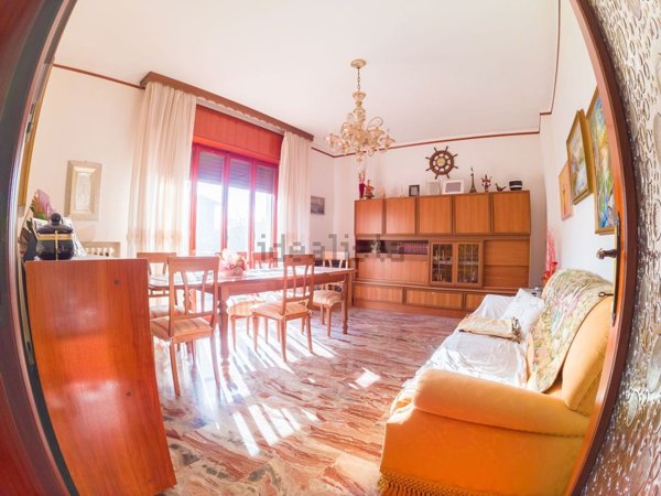 casa indipendente in vendita a Monte Porzio in zona Castelvecchio