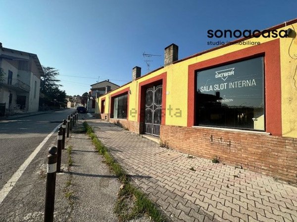 negozio in vendita a Monte Porzio