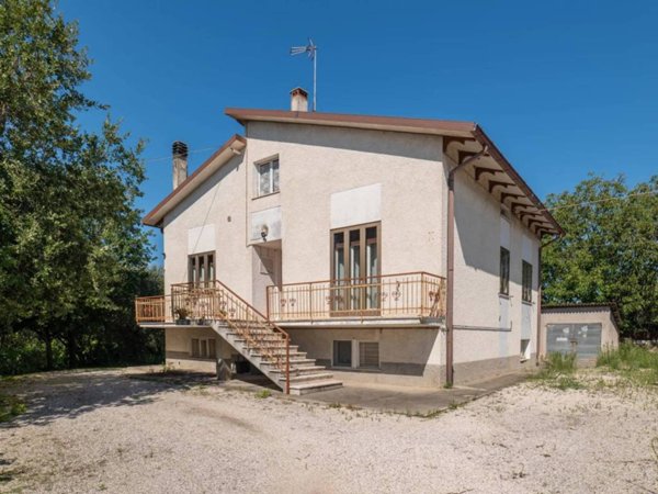 casa indipendente in vendita a Monte Porzio