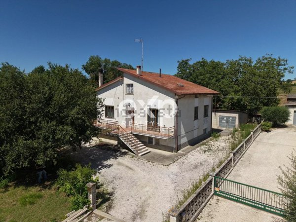 casa indipendente in vendita a Monte Porzio