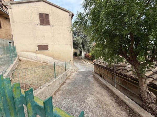 casa indipendente in vendita a Monte Porzio