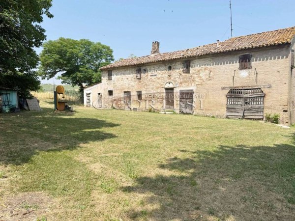 casa indipendente in vendita a Monte Porzio in zona Castelvecchio