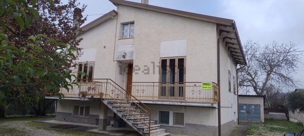 casa indipendente in vendita a Monte Porzio in zona Castelvecchio