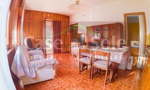 appartamento in vendita a Monte Porzio in zona Castelvecchio