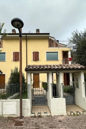 appartamento in vendita a Monte Porzio in zona Castelvecchio