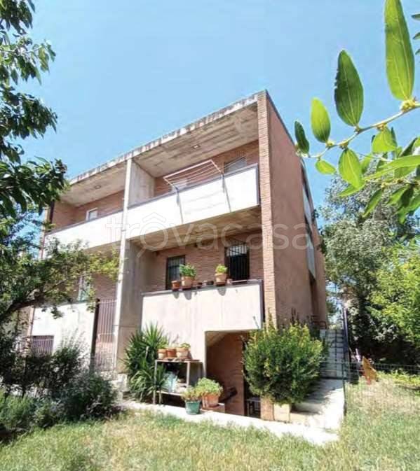 casa indipendente in vendita a Monte Porzio in zona Castelvecchio
