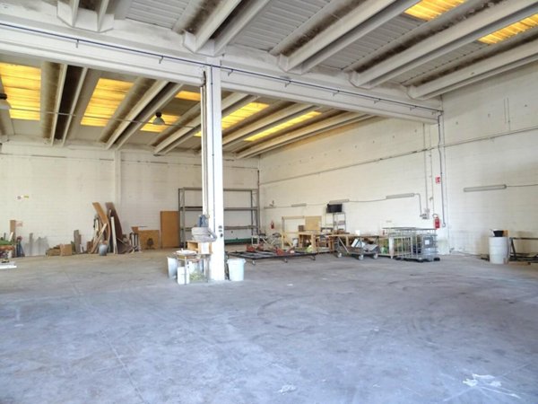 negozio in vendita a Monte Porzio