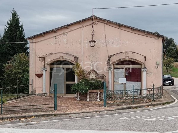 negozio in vendita a Monte Porzio