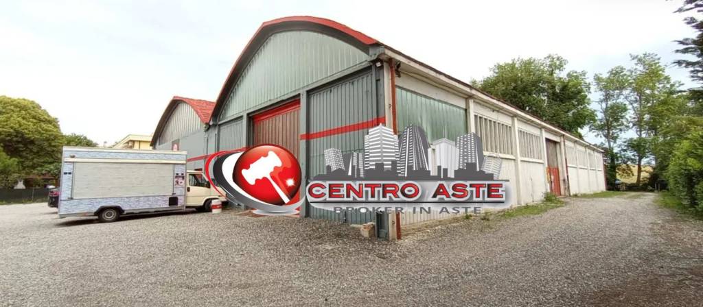 locale commerciale in vendita a Monte Porzio in zona Castelvecchio