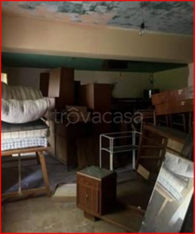 casa indipendente in vendita a Peglio(PU)