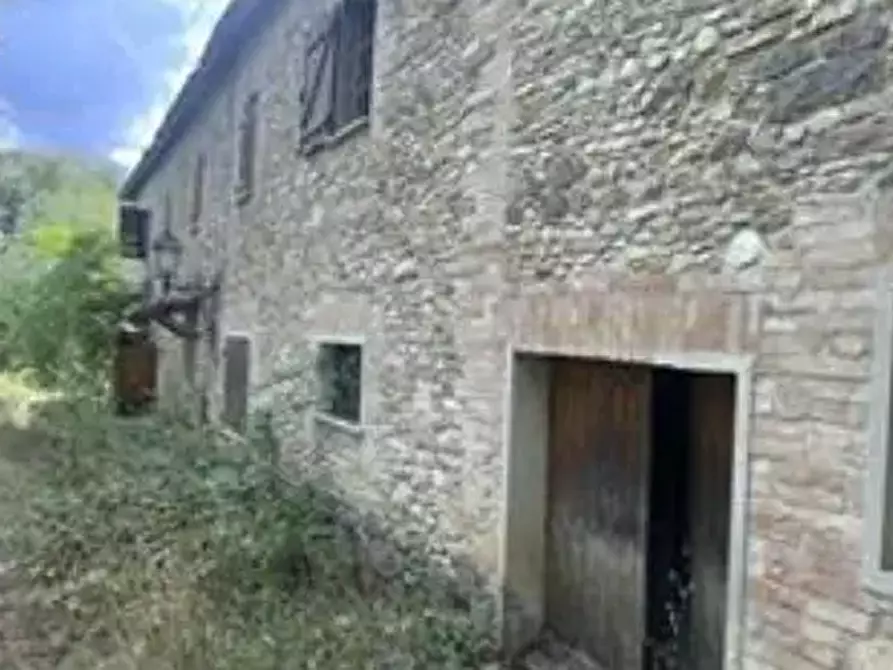 casa indipendente in vendita a Peglio(PU)