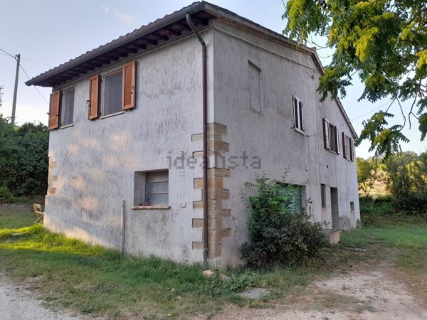 appartamento in vendita a Pergola