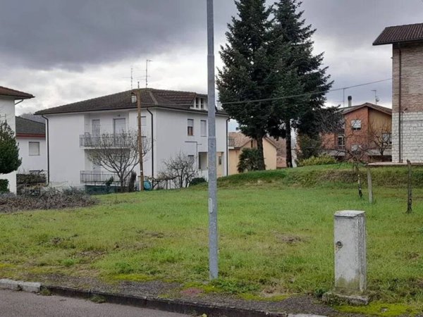bifamiliare in vendita a Pergola