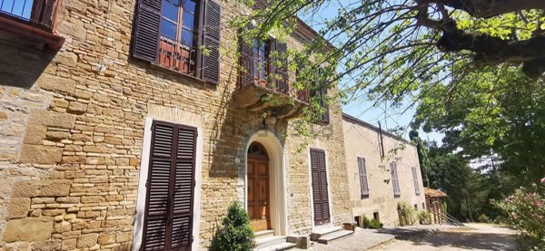 casa indipendente in vendita a Pergola