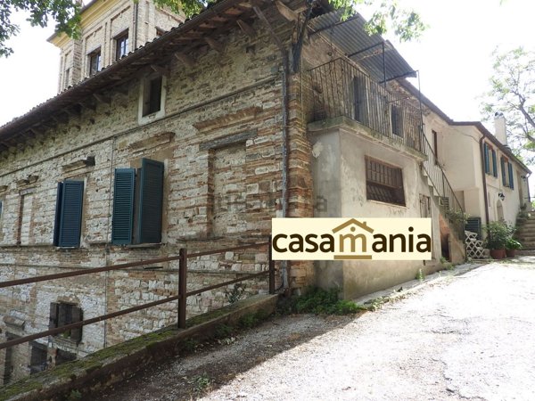 appartamento in vendita a Pergola