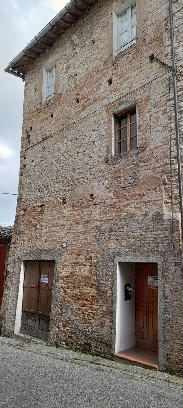 appartamento in vendita a Pergola