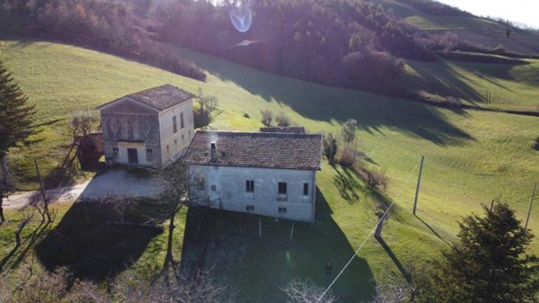 appartamento in vendita a Pergola