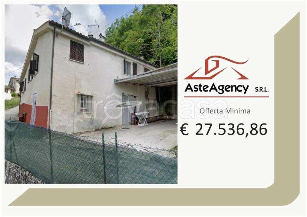 appartamento in vendita a Pergola in zona Bellisio Alto