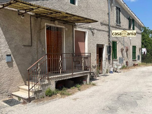 appartamento in vendita a Pergola