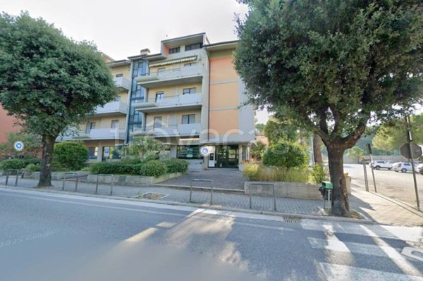 negozio in vendita a Pergola