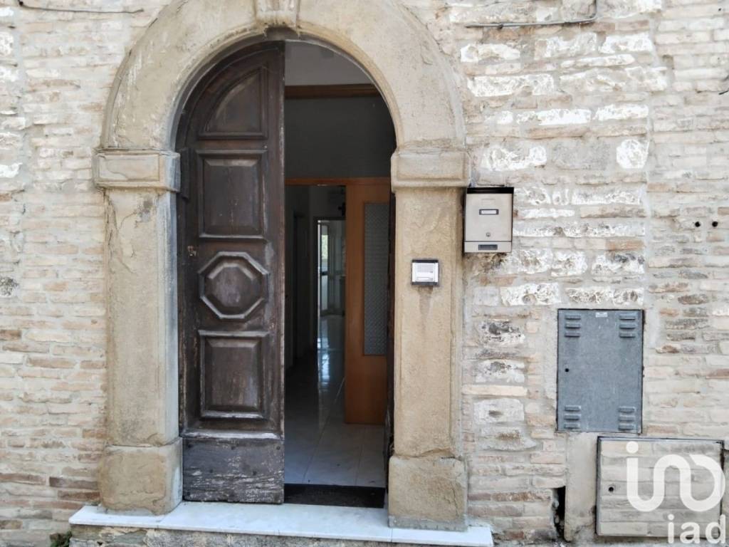 appartamento in vendita a Pergola