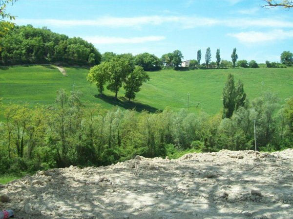 casa indipendente in vendita a Pergola