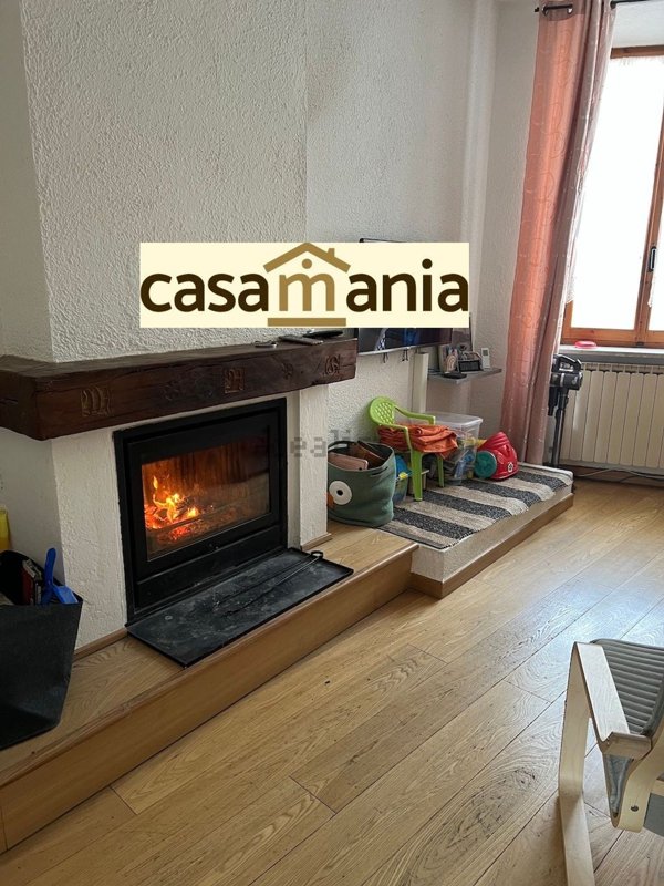 casa indipendente in vendita a Pergola