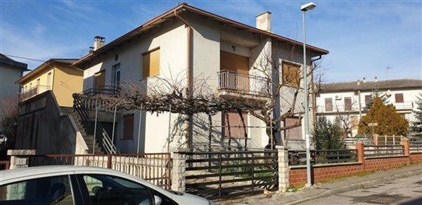 appartamento in vendita a Pergola
