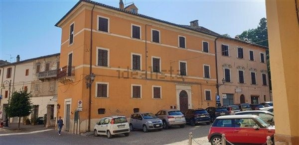 appartamento in vendita a Pergola