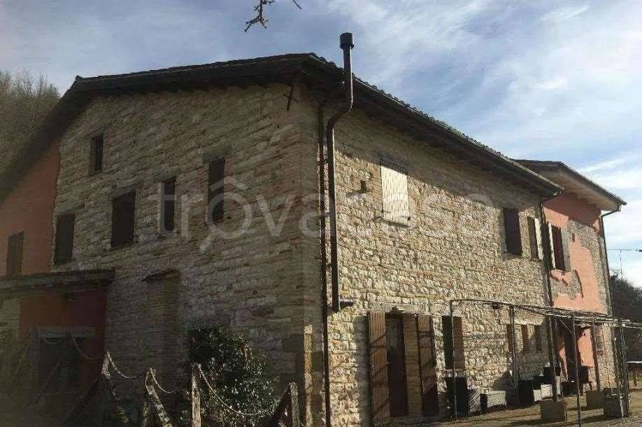 ufficio in vendita a Pergola