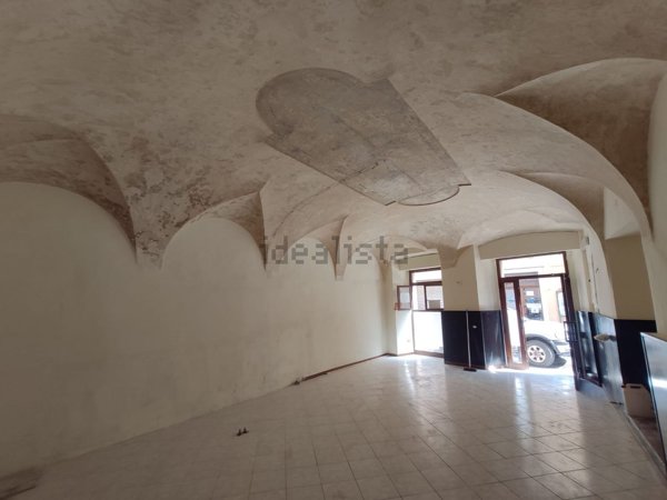 locale commerciale in vendita a Pergola