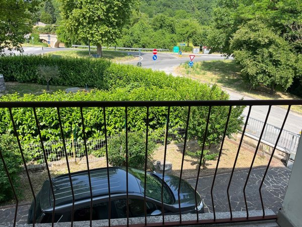 casa indipendente in vendita a Pergola in zona Pantana