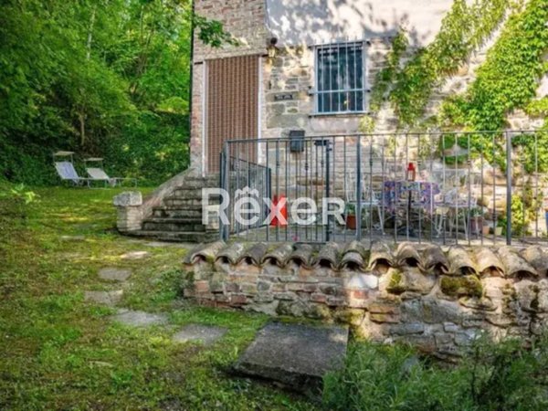 casa indipendente in vendita a Pergola