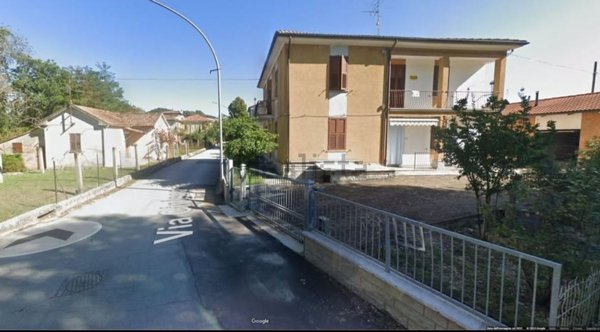 casa indipendente in vendita a Pergola in zona Pantana