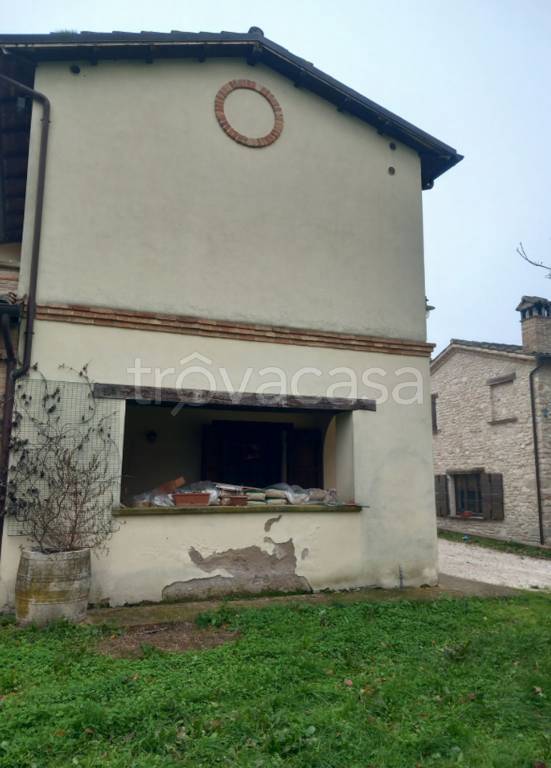 appartamento in vendita a Pergola