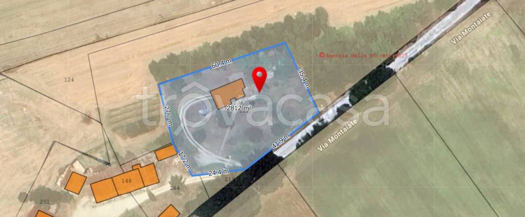 casa indipendente in vendita a Pergola in zona Fenigli