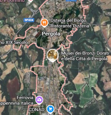 casa indipendente in vendita a Pergola