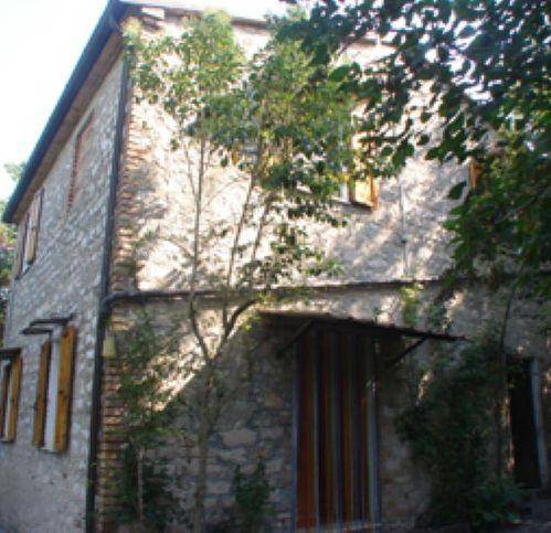 casale in vendita a Pergola