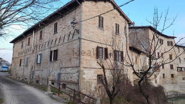 appartamento in vendita a Pergola