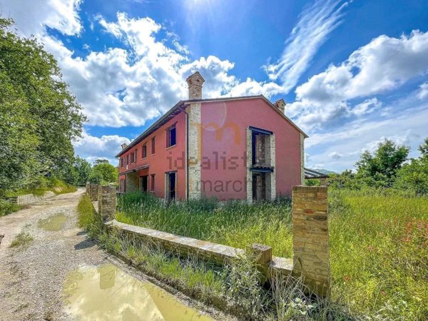 appartamento in vendita a Pergola