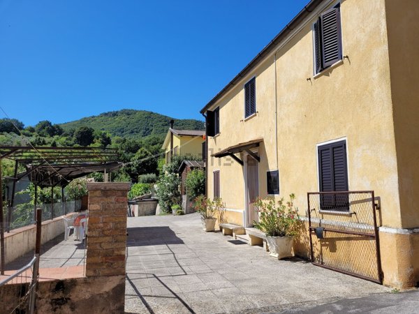 appartamento in vendita a Pergola