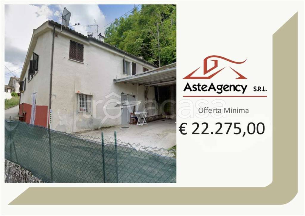 appartamento in vendita a Pergola in zona Bellisio Alto