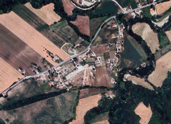 casa indipendente in vendita a Pergola