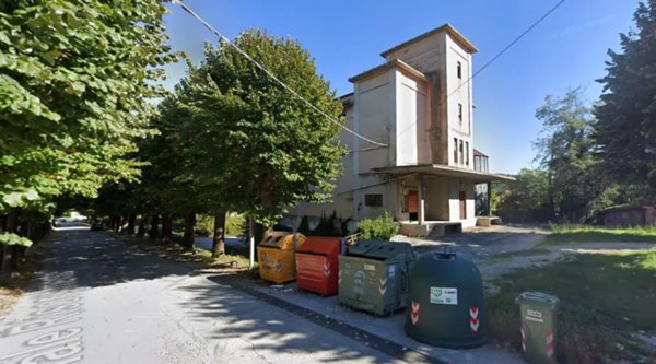 ufficio in vendita a Pergola