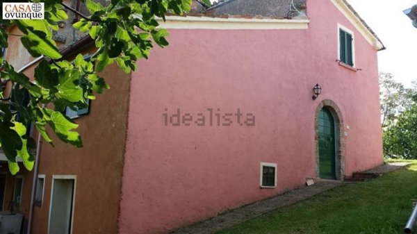 casa indipendente in vendita a Pergola in zona Fenigli