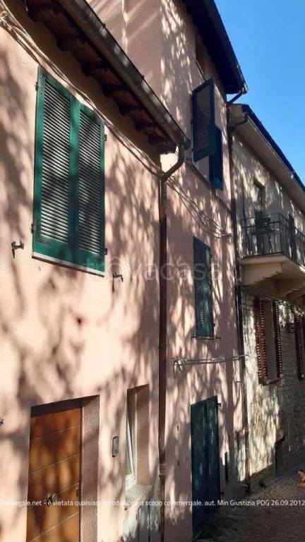 appartamento in vendita a Pergola