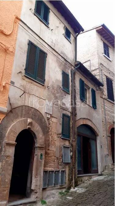 appartamento in vendita a Pergola