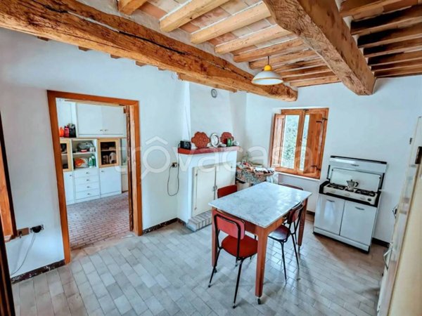 casa indipendente in vendita a Pergola in zona Cartoceto
