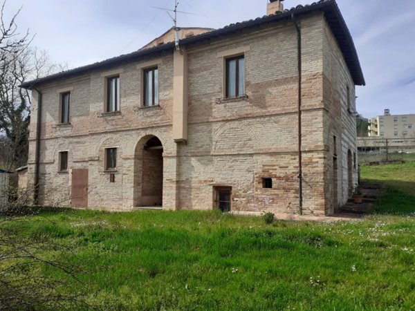 appartamento in vendita a Pergola