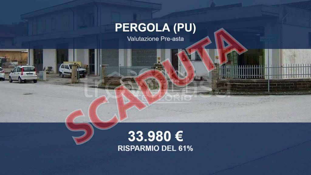 locale commerciale in vendita a Pergola